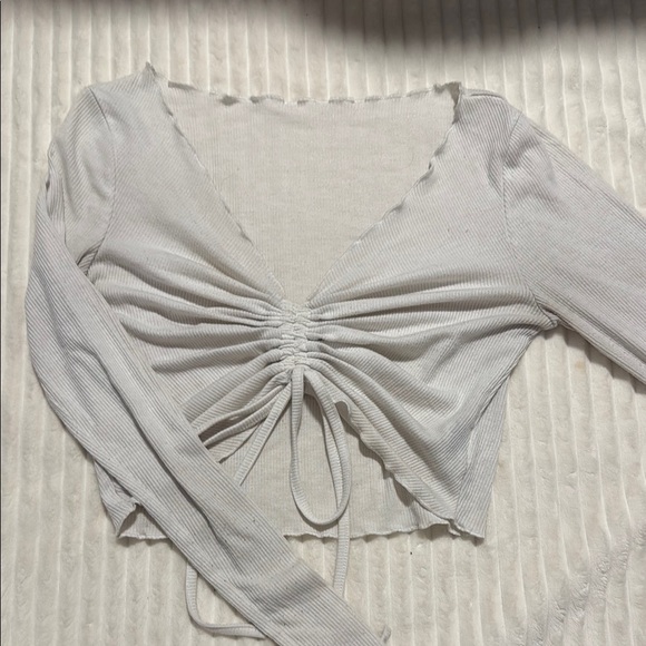 front scrunch long sleeve - Picture 1 of 4